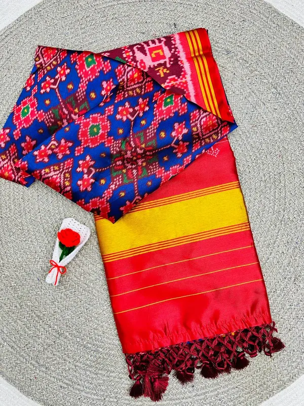 Royal_Blue_Color_Premium_Pure_Patola_Silk_Double_Ikkat_Designer_Saree_(Product_Code:-40001)