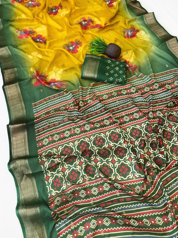 Yellow_Color_Premium_Soft_Crepe_Floral_Print_Designer_Saree_(Product_Code:-70008)