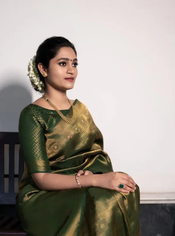 Green_Banarasi_Soft_Lichi_Silk_Saree_For_Women