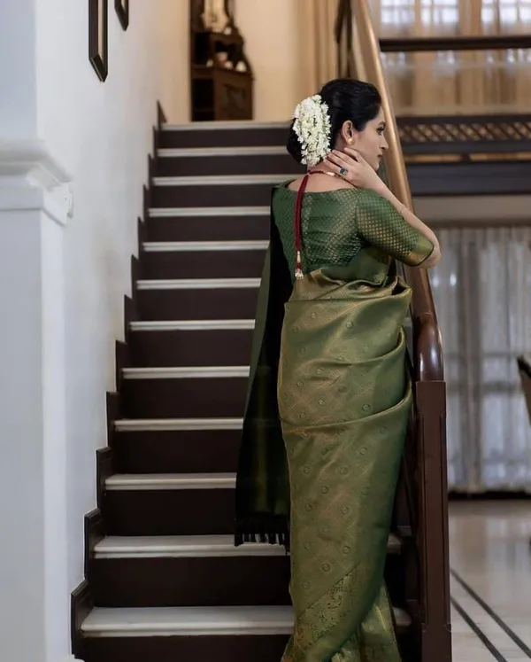 Green_Banarasi_Soft_Lichi_Silk_Saree_For_Women