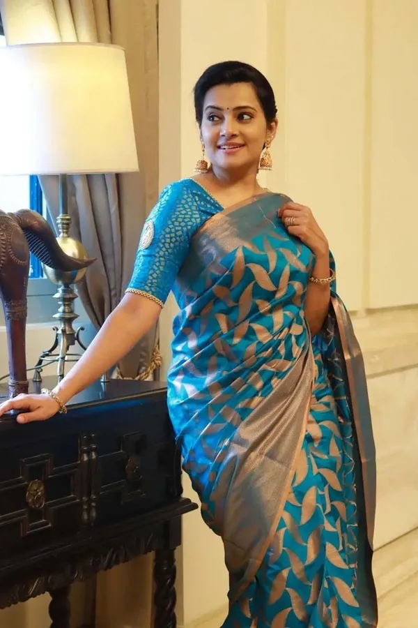 Firozi_Soft_Lichi_Silk_Saree_For_Women