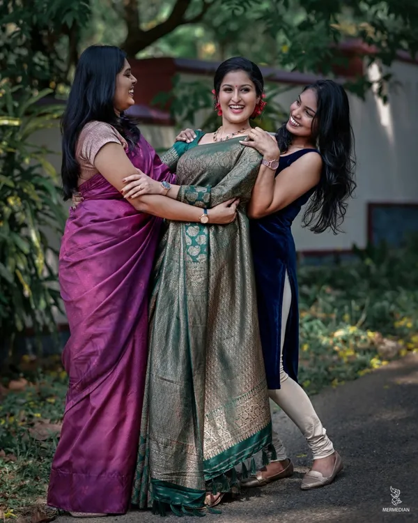 Green_Soft_Lichi_Silk_Saree_For_Women