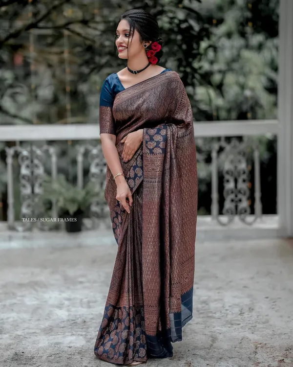 Navy_Blue_Soft_Lichi_Silk_Saree_For_Women
