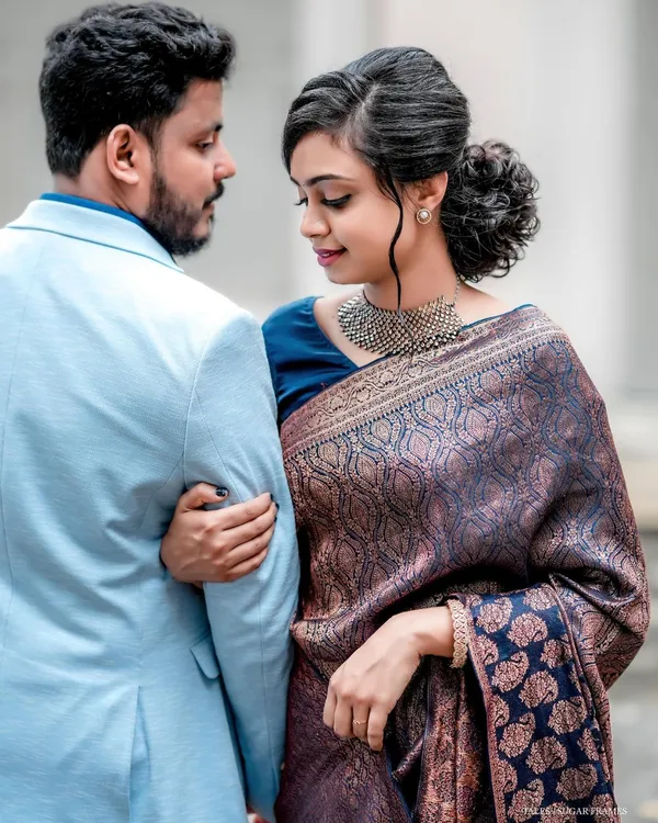 Navy_Blue_Soft_Lichi_Silk_Saree_For_Women