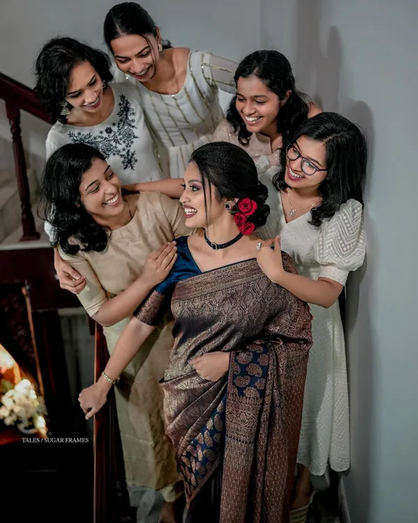 Navy_Blue_Soft_Lichi_Silk_Saree_For_Women