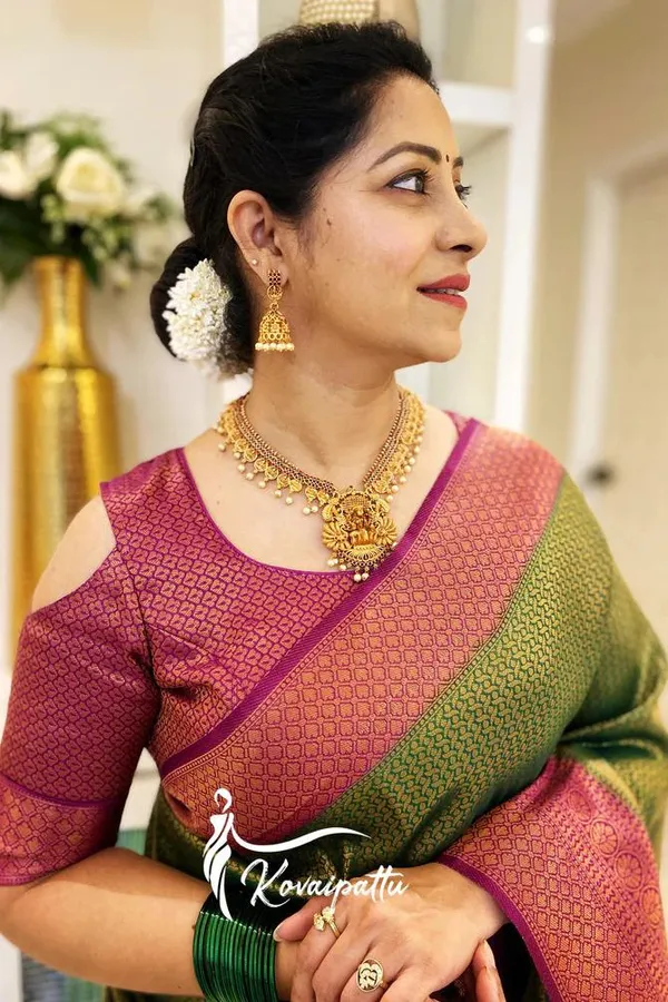 Green_Soft_Lichi_Silk_Saree_For_Women