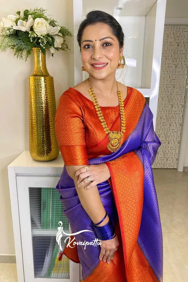 Royal_Blue_Soft_Lichi_Silk_Saree_For_Women