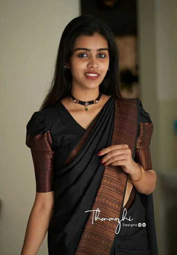 Black_Banarasi_Soft_Lichi_Silk_Saree_For_Women