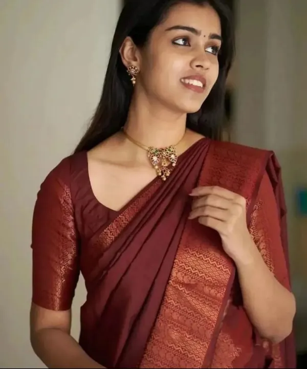 Maroon_Banarasi_Soft_Lichi_Silk_Saree_For_Women