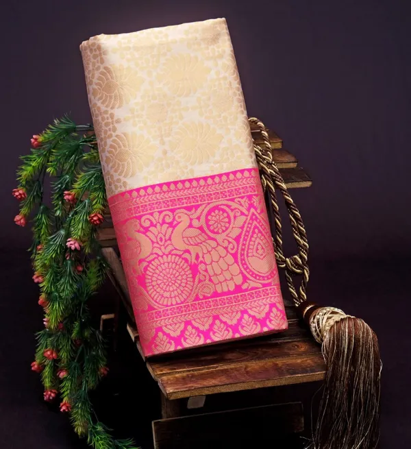 Cream-Pink_Soft_Lichi_Silk_Saree_For_Women