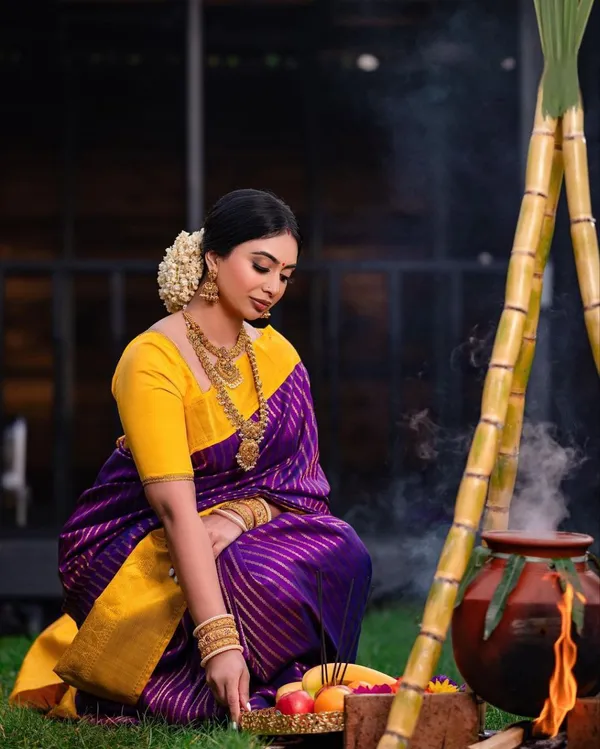 Purple_Banarasi_Soft_Lichi_Silk_Saree_For_Women