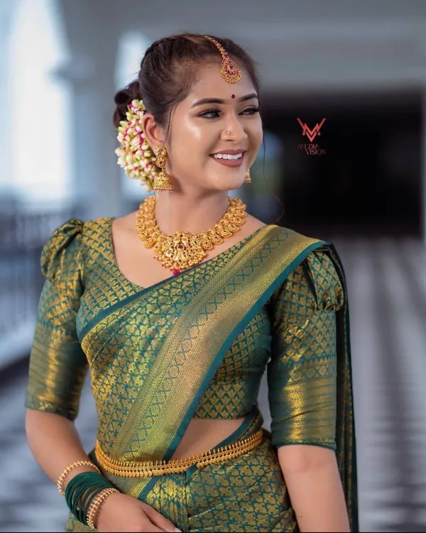 Green_Soft_Lichi_Silk_Saree_For_Women