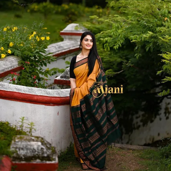 Golden_Soft_Lichi_Silk_Saree_For_Women