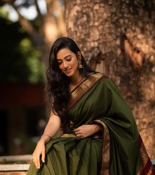 Green_Soft_Lichi_Silk_Saree_For_Women