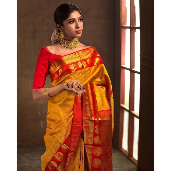 Gold-Red_Soft_Lichi_Silk_Saree_For_Women