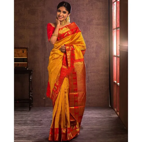 Gold-Red_Soft_Lichi_Silk_Saree_For_Women