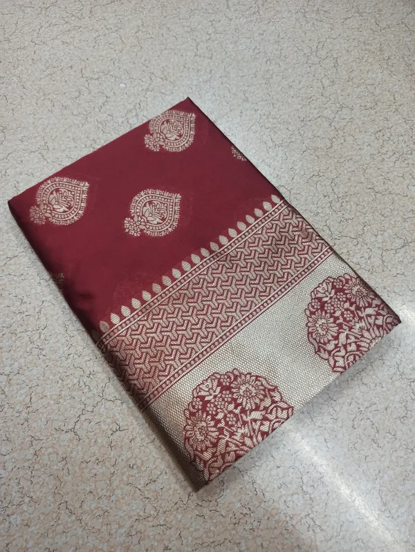 Maroon_Soft_Lichi_Silk_Saree_For_Women
