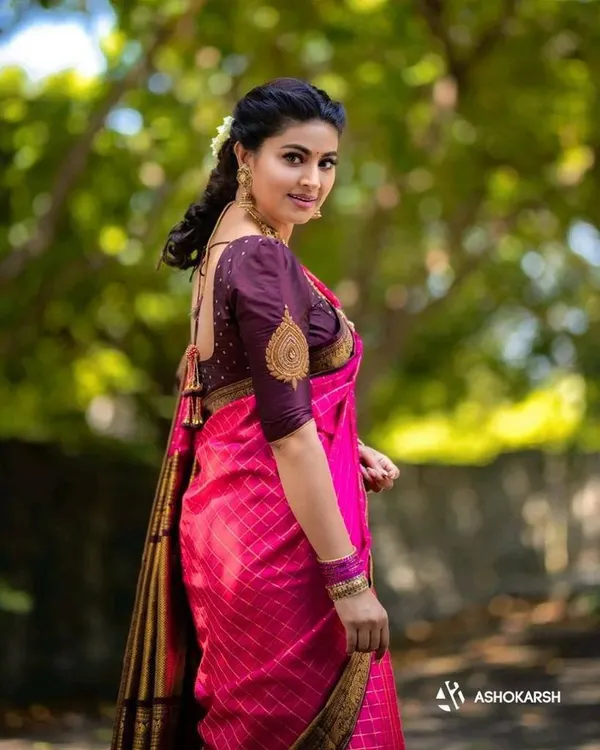 Pink_Soft_Lichi_Silk_Saree_For_Women