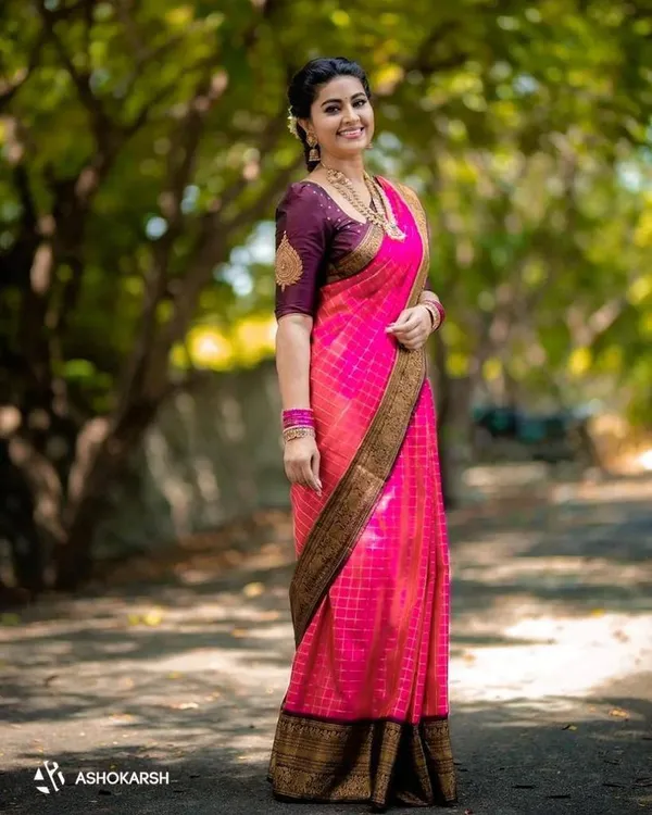 Pink_Soft_Lichi_Silk_Saree_For_Women