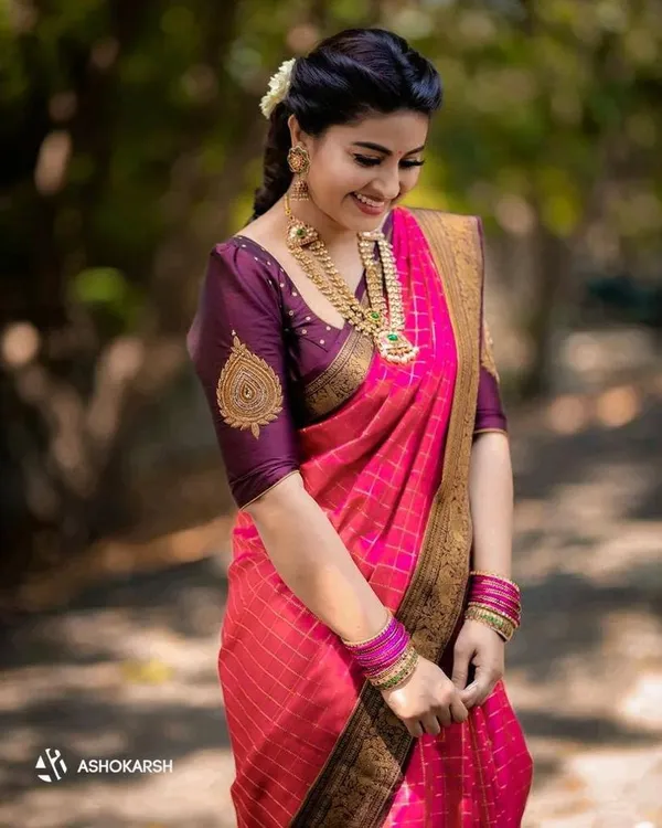 Pink_Soft_Lichi_Silk_Saree_For_Women