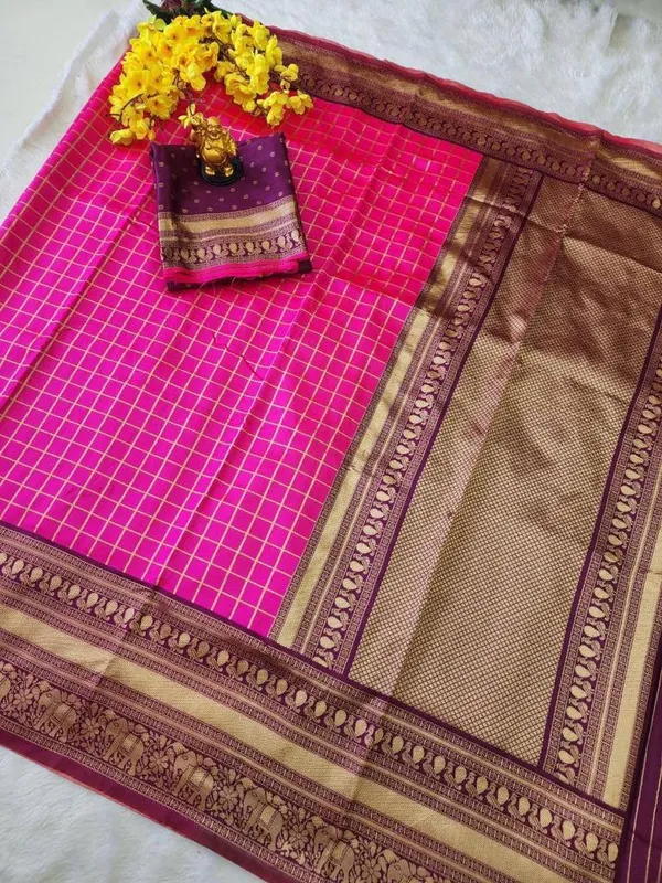 Pink_Soft_Lichi_Silk_Saree_For_Women