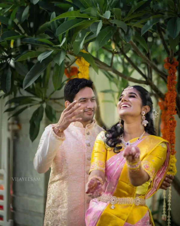Pink-Gold_Soft_Lichi_Silk_Saree_For_Women