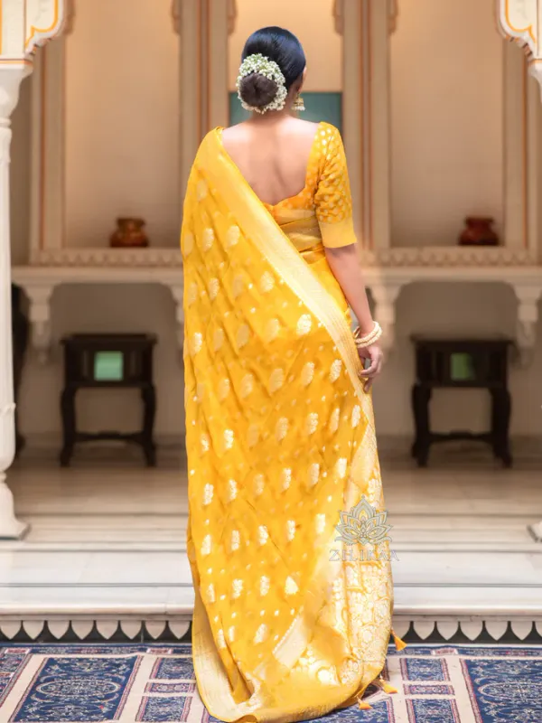 Yellow_Soft_Lichi_Silk_Saree_For_Women
