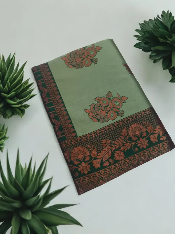 Green_Soft_Lichi_Silk_Saree_For_Women