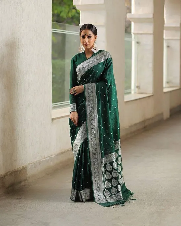 Green_Banarasi_Soft_Lichi_Silk_Saree_For_Women