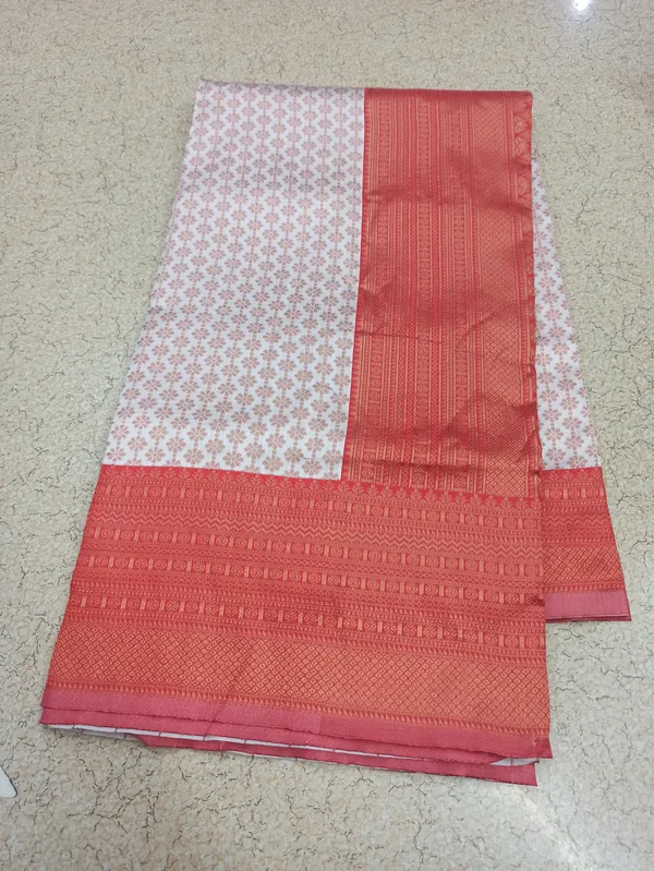 Cream_Soft_Lichi_Silk_Saree_For_Women
