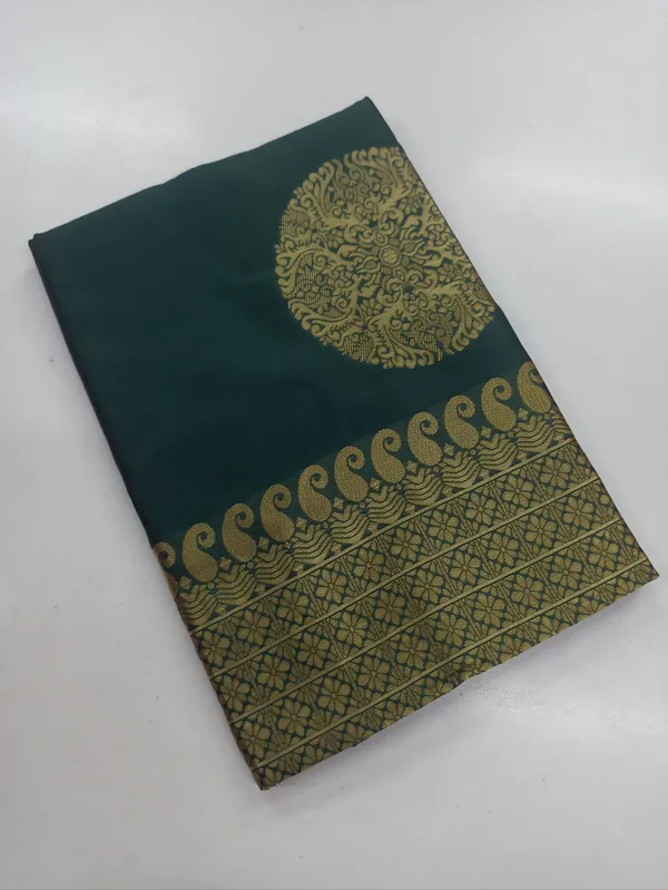 Green_Soft_Lichi_Silk_Saree_For_Women