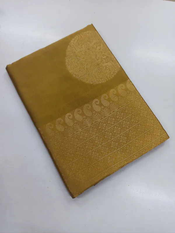 Yellow_Soft_Lichi_Silk_Saree_For_Women