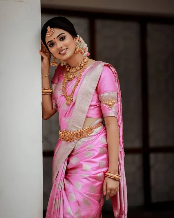 Light_Pink_Soft_Lichi_Silk_Saree_For_Women