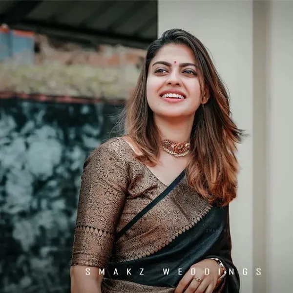 Black_Soft_Lichi_Silk_Saree_For_Women