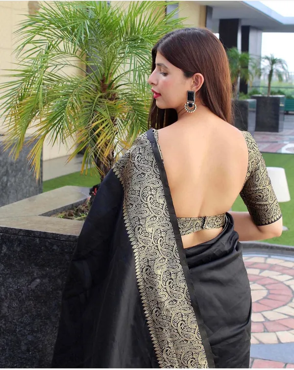 Black_Soft_Lichi_Silk_Saree_For_Women