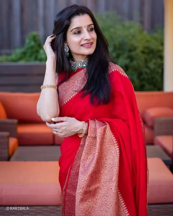 Red_Soft_Lichi_Silk_Saree_For_Women