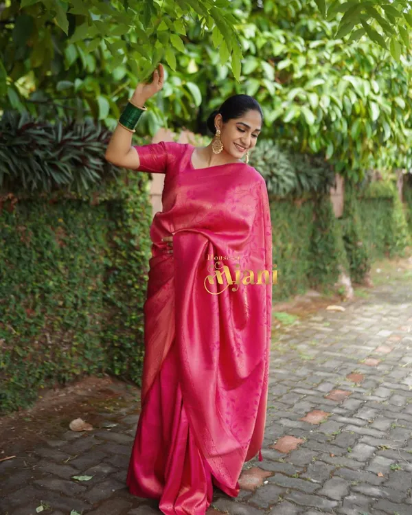 Gazari_Soft_Lichi_Silk_Saree_For_Women