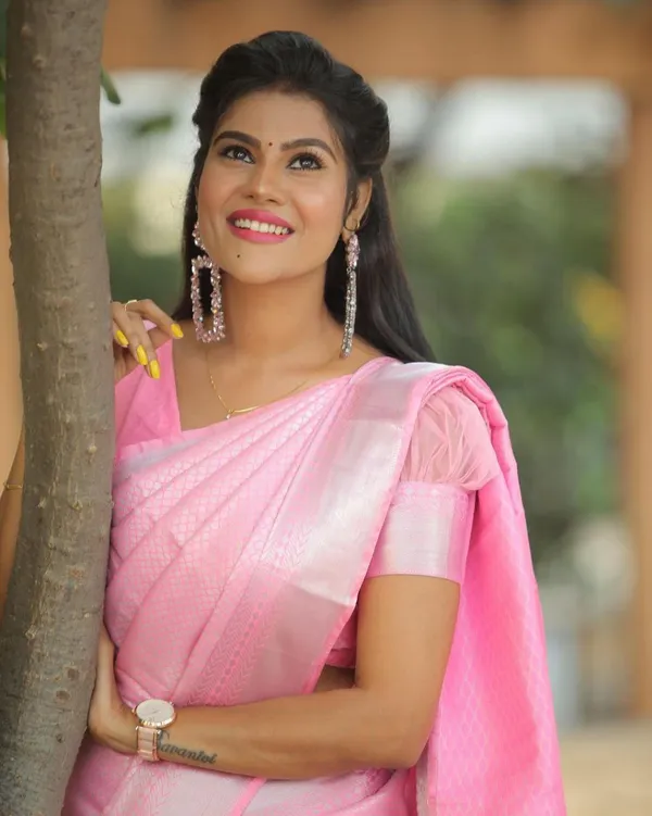 Pink_Soft_Lichi_Silk_Saree_For_Women