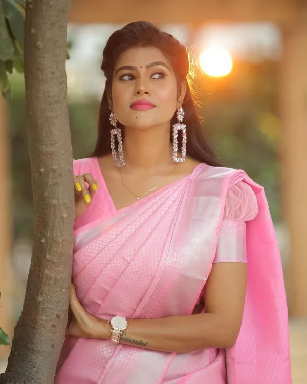 Pink_Soft_Lichi_Silk_Saree_For_Women