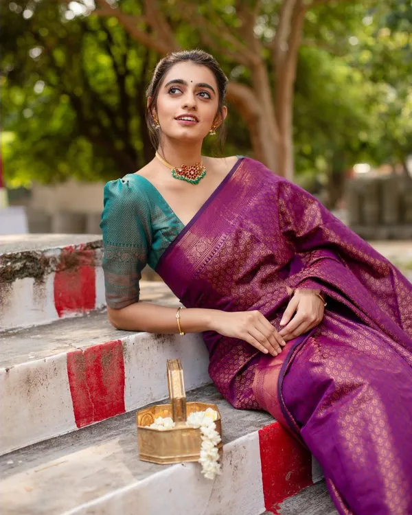 Purple_Soft_Lichi_Silk_Saree_For_Women