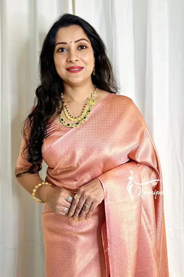 Peach_Soft_Lichi_Silk_Saree_For_Women