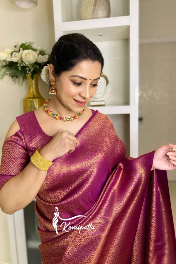 Pink_Soft_Lichi_Silk_Saree_For_Women
