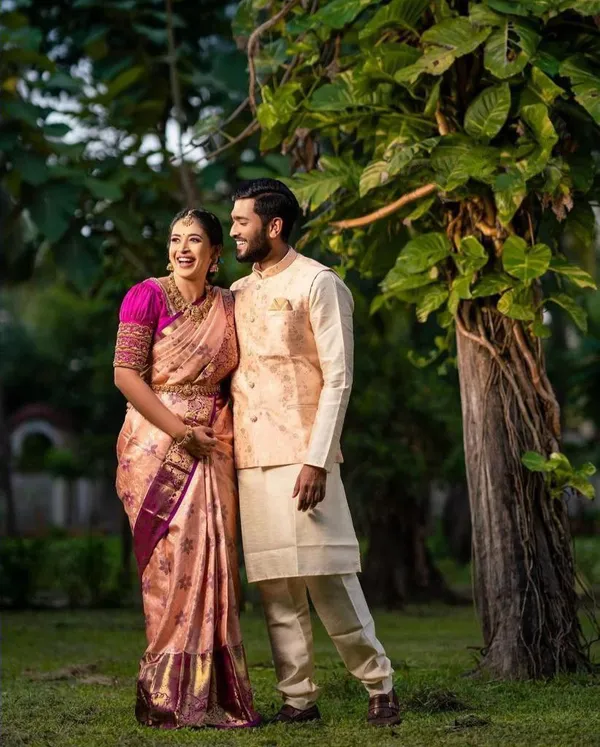 Peach_Banarasi_Soft_Lichi_Silk_Saree_For_Women