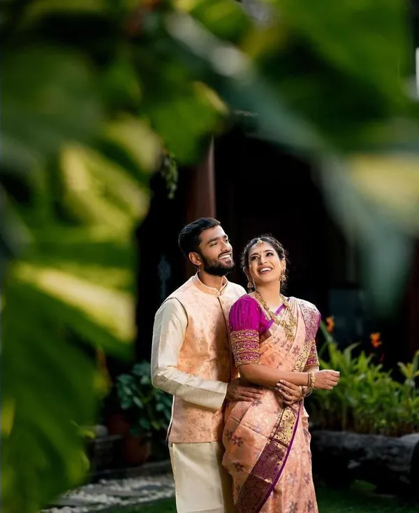 Peach_Banarasi_Soft_Lichi_Silk_Saree_For_Women