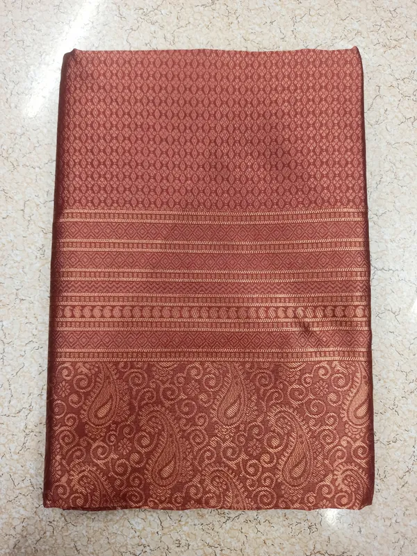 Maroon_Soft_Lichi_Silk_Saree_For_Women