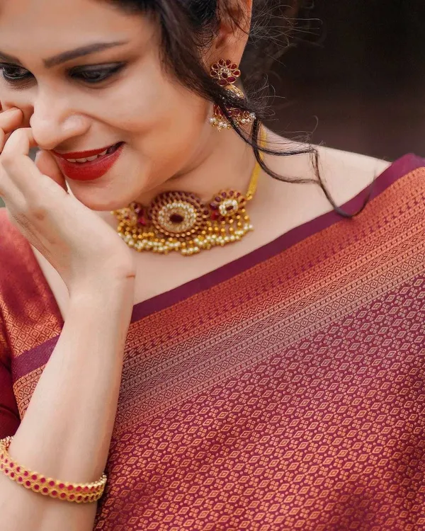 Maroon_Soft_Lichi_Silk_Saree_For_Women