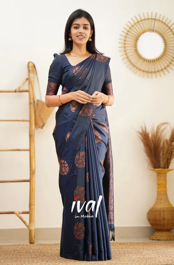 Navy_Blue_Soft_Lichi_Silk_Saree_For_Women