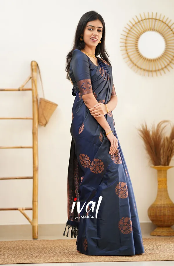 Navy_Blue_Soft_Lichi_Silk_Saree_For_Women