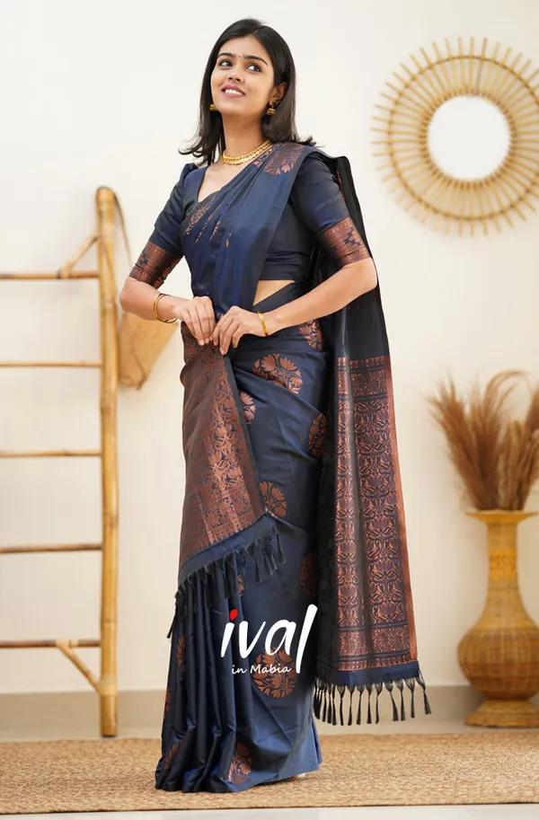 Navy_Blue_Soft_Lichi_Silk_Saree_For_Women