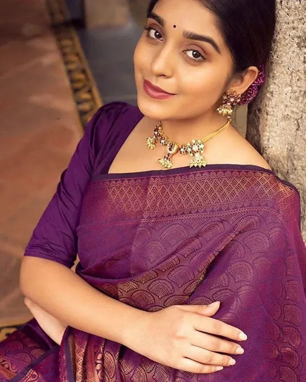 Purple_Soft_Lichi_Silk_Saree_For_Women